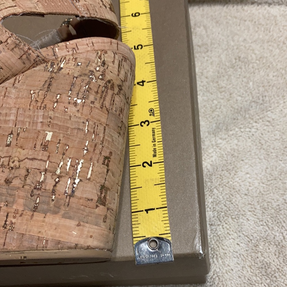 Donal J Pliner shoes - Picture 5 of 10